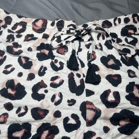 Target Women’s Leopard Print Sleep Shorts - Picture 2 of 5